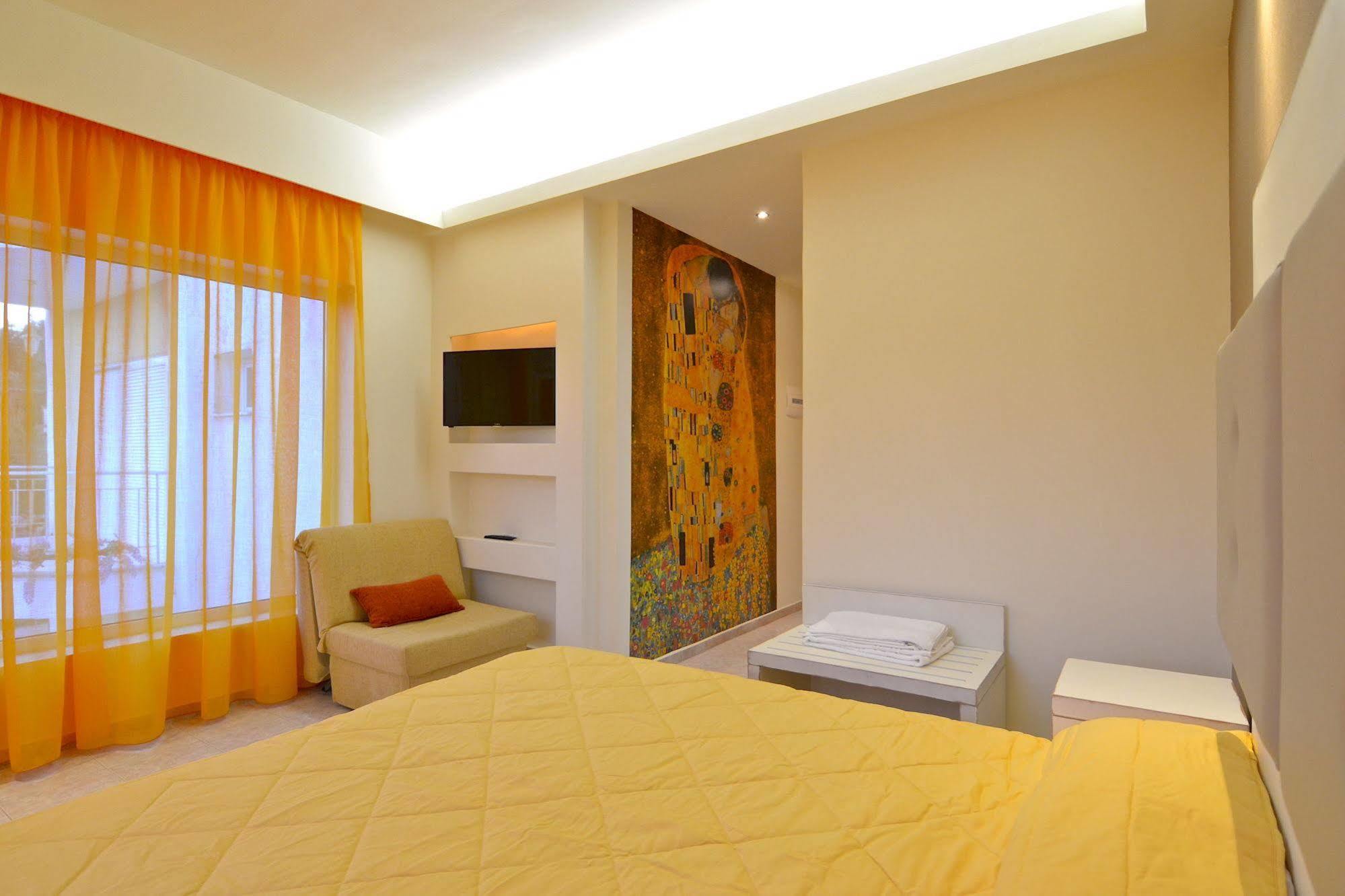Paloma Blanca Hotel Ipsos