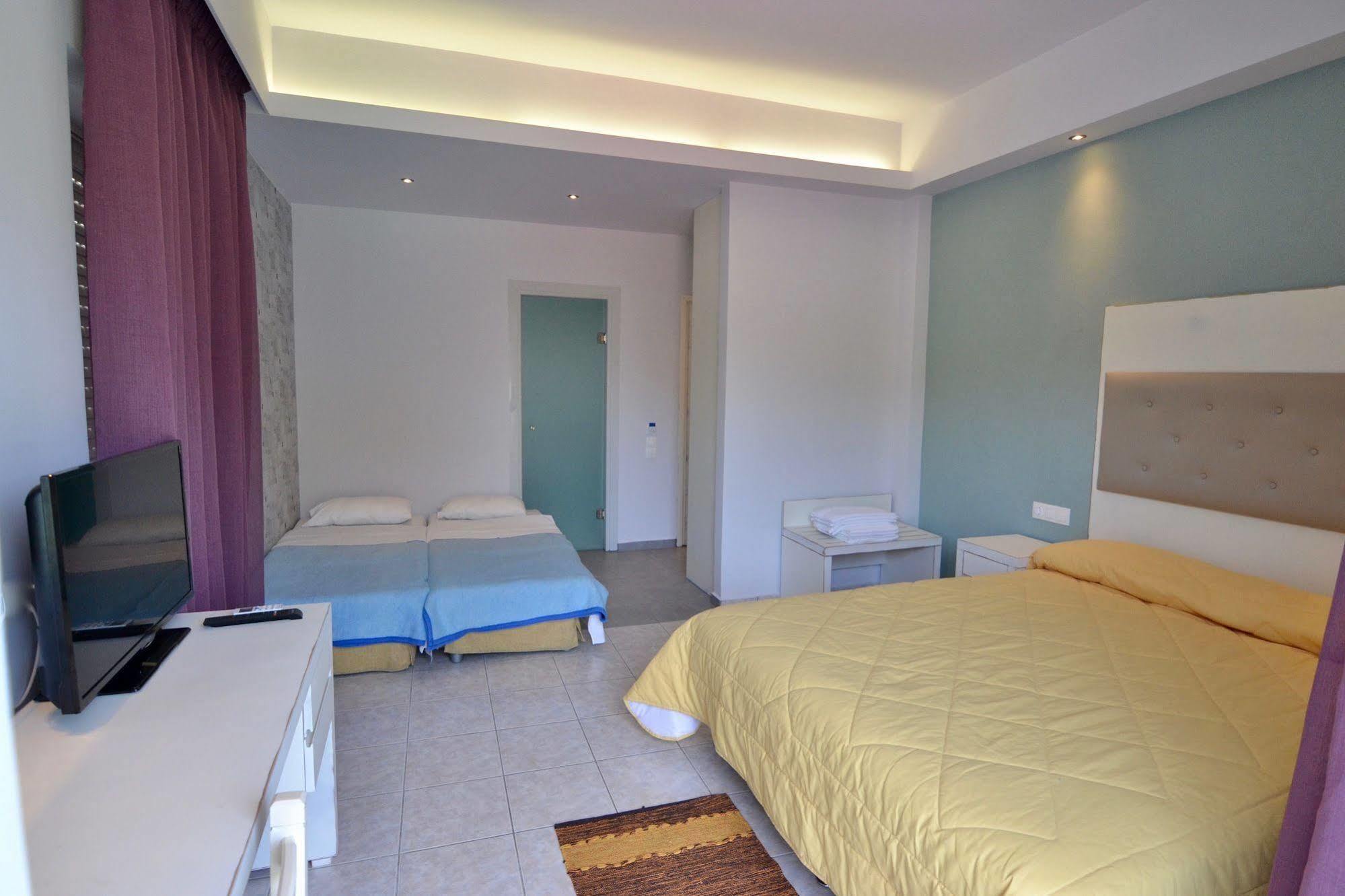 Paloma Blanca Hotel Ipsos