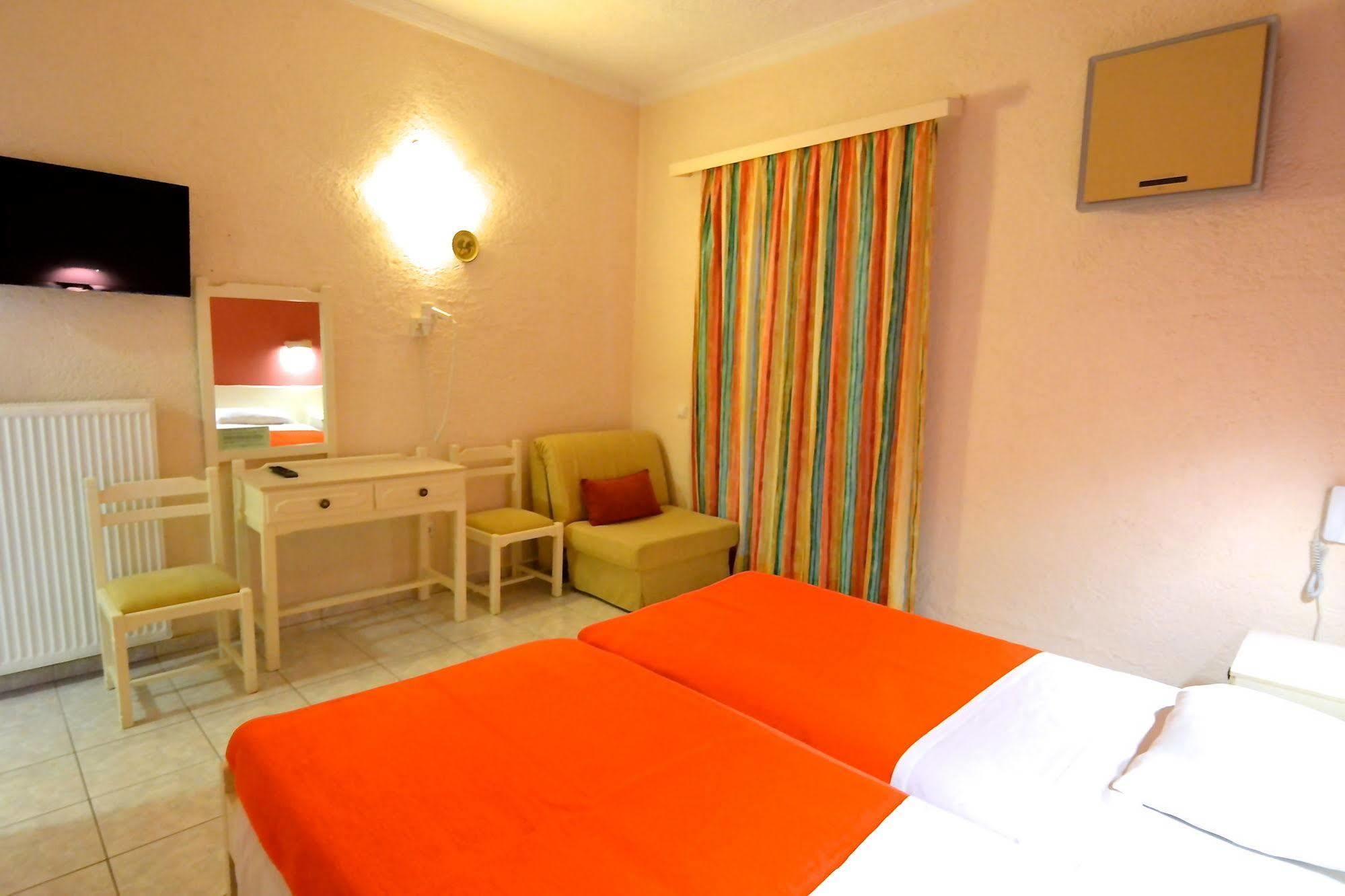 Hotel Paloma Blanca Ipsos