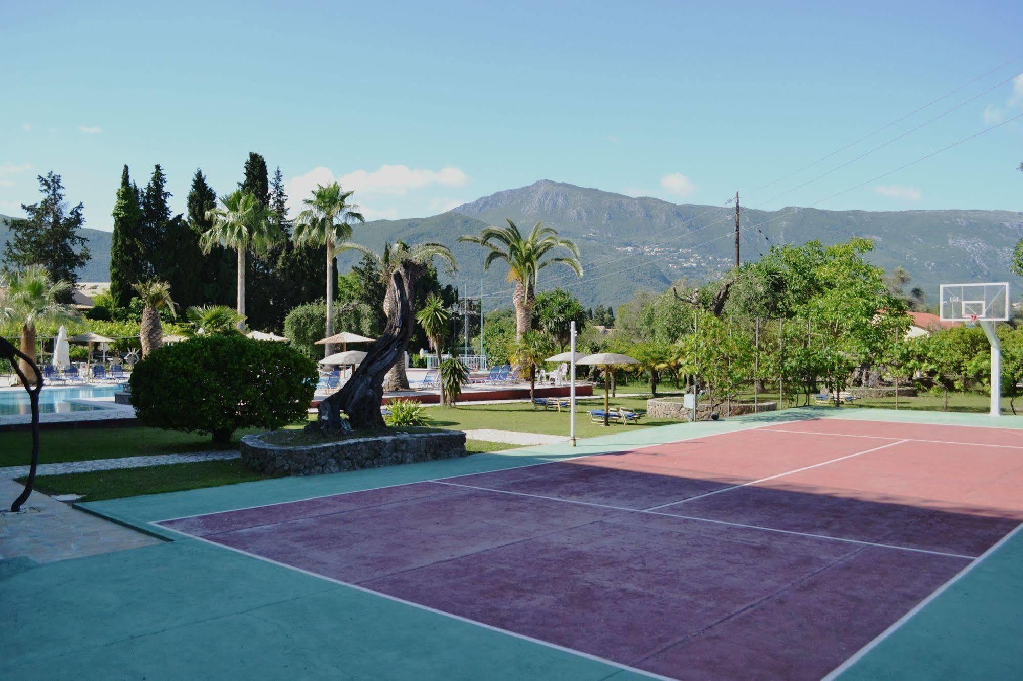 Paloma Blanca Hotel 3*